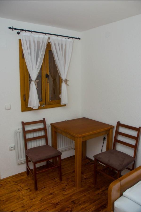 Appartamento Kuca Za Odmor Poppke Fericanci Esterno foto